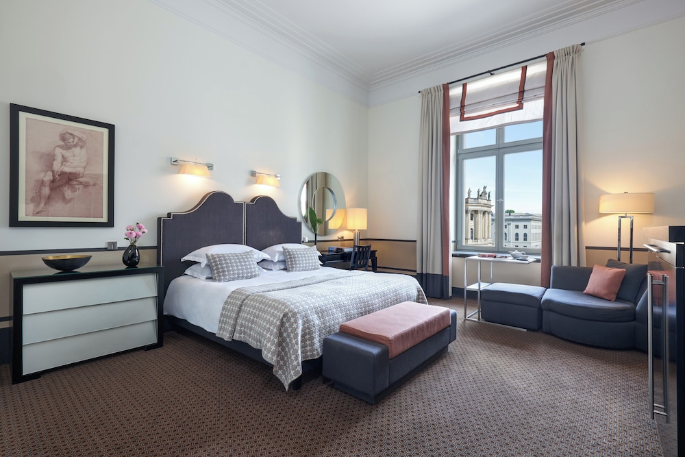Premier Room - Photo 1