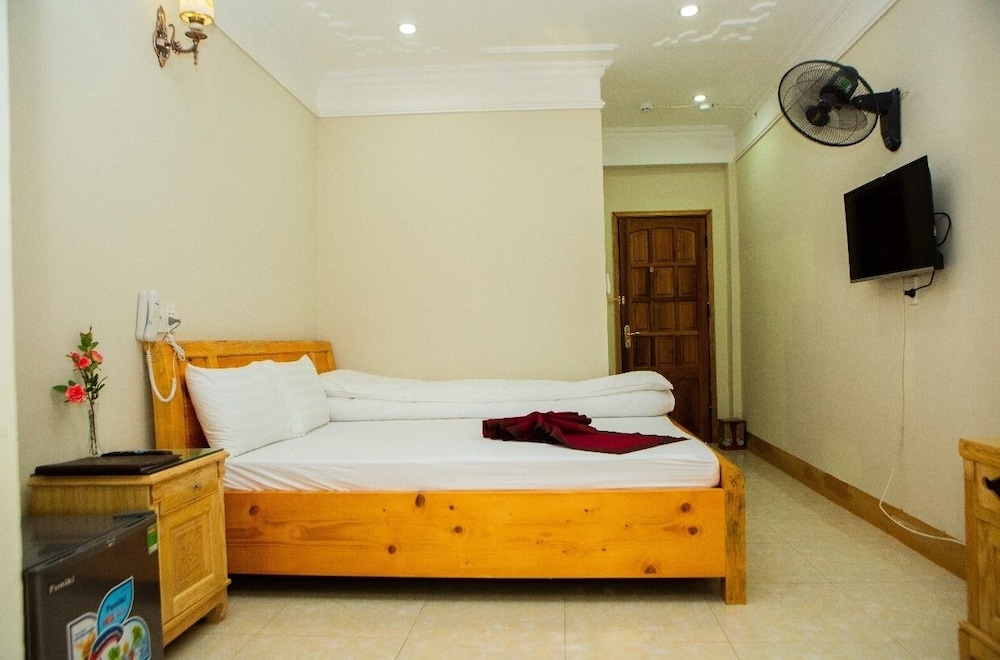 Standard Single Room, 1 Bedroom, Non Smoking, Mountain View photo 3