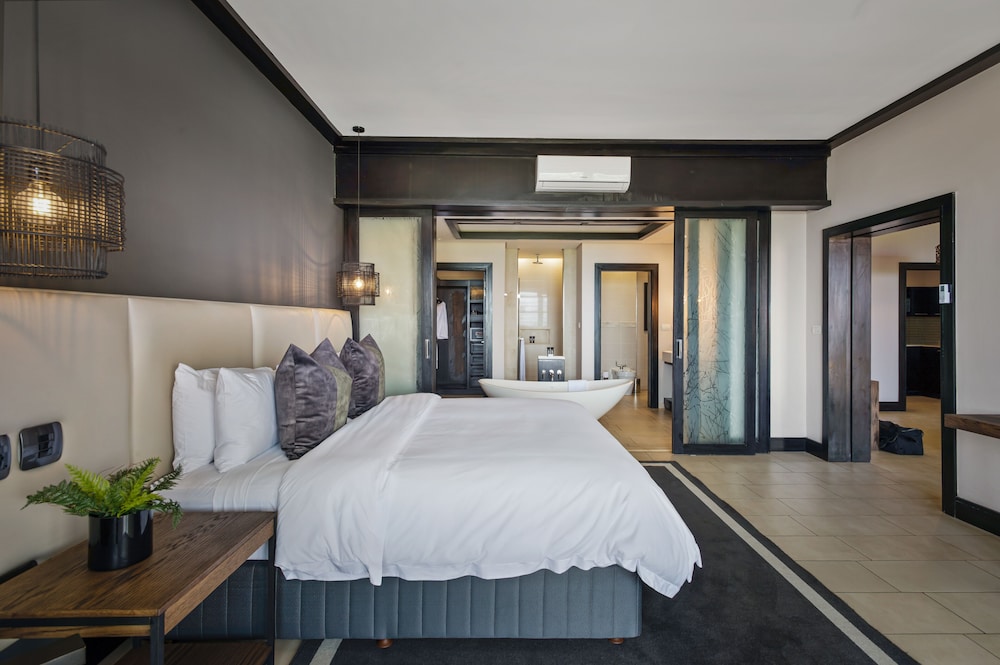 1 Bedroom Garden Apartment