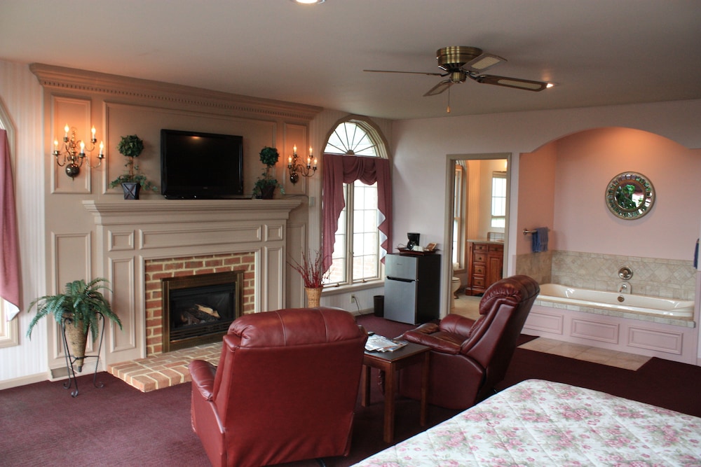 Premium Room, 1 King Bed, 2nd Floor photo 1