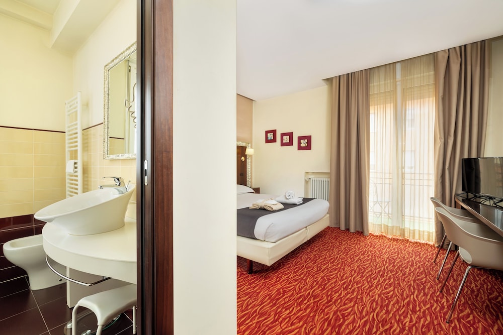 Superior Double Room - Photo 1