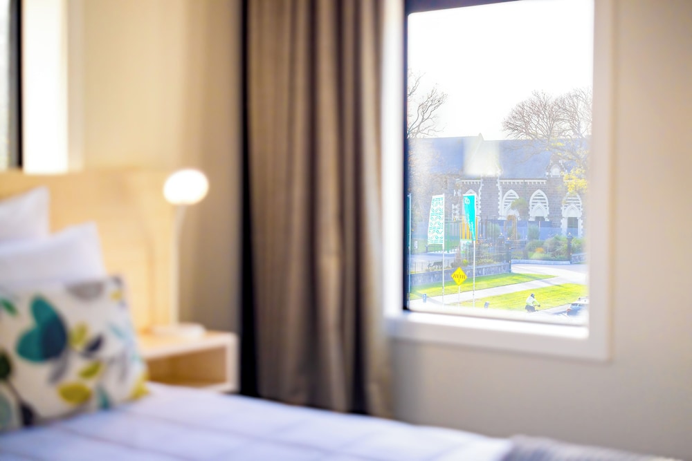 Classic Double Room (Shared Bathroom)