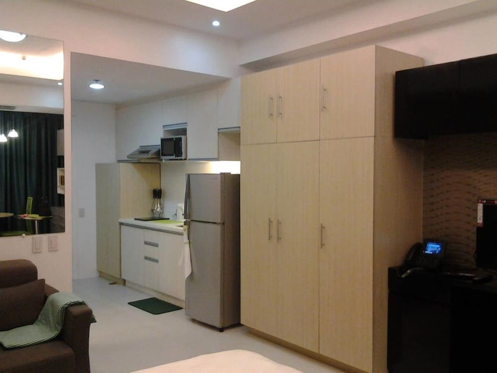 Condo, 1 Bedroom photo 2
