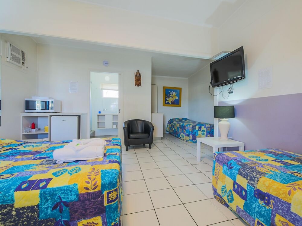 Family Room photo 2