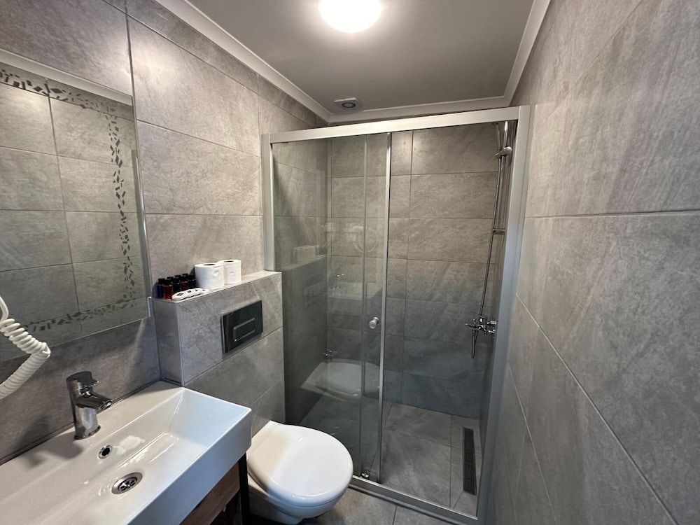 Standard Room, 4 Bedrooms photo 3