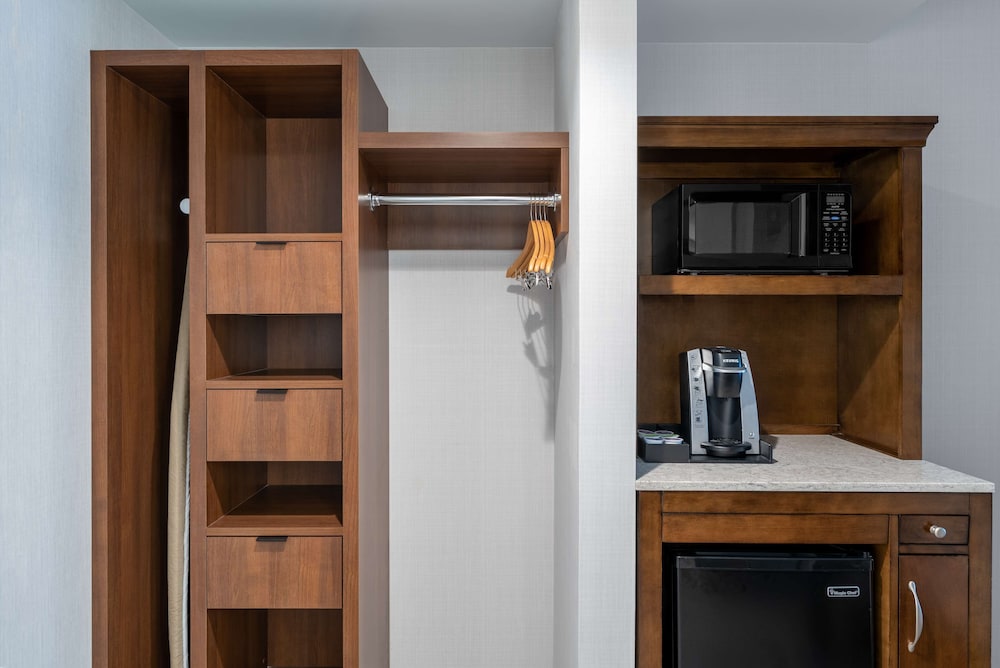 Room - Photo 4