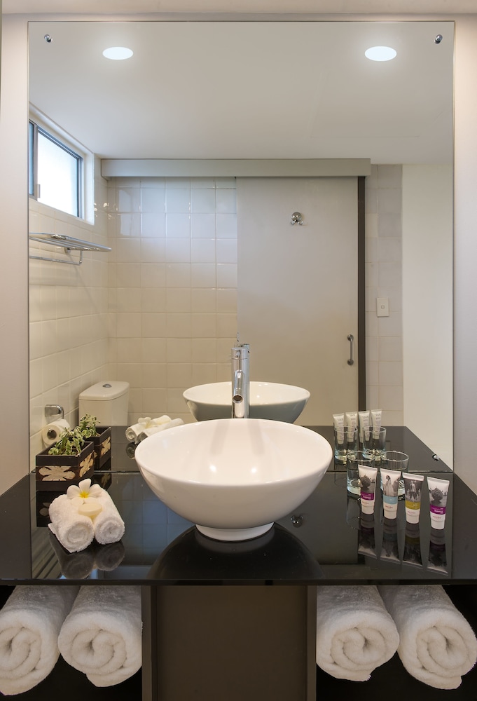 Standard Room, Multiple Beds photo 5