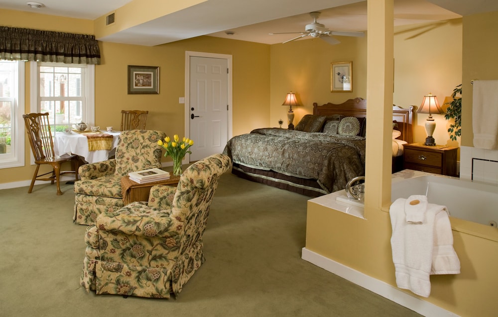 English Garden Suite