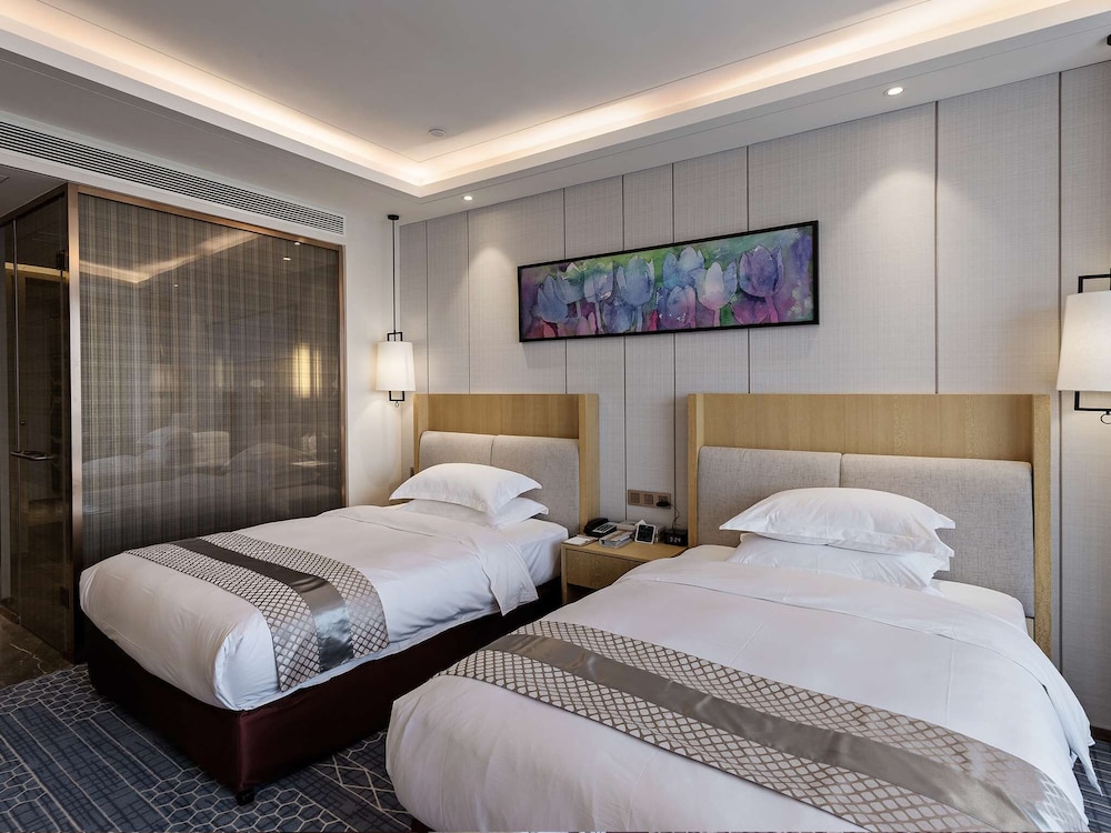 Deluxe Room, 2 Twin Beds photo 1