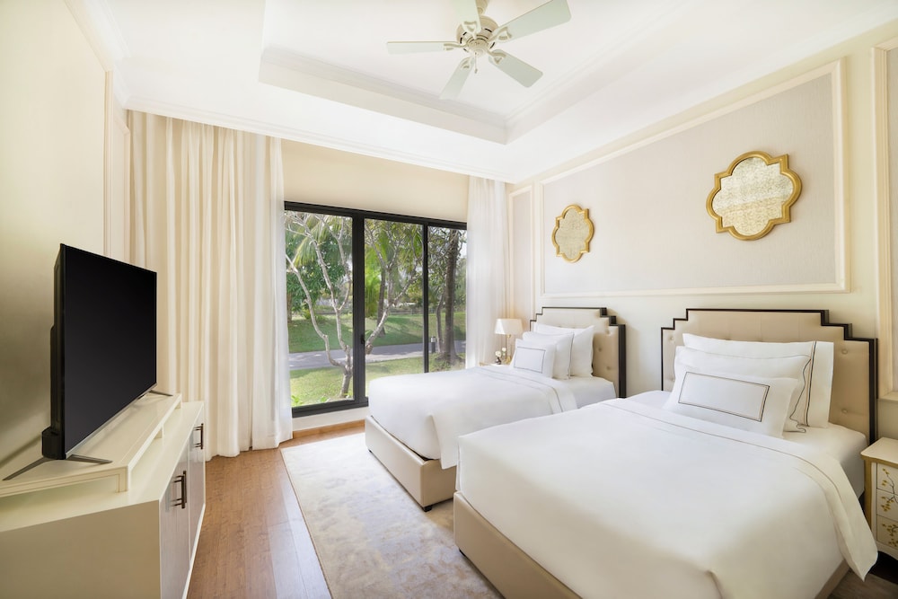 2-Bedroom Villa Lake View with Private Pool thumbnail 5
