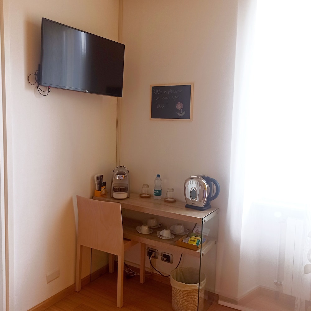 Double Room, Ensuite (Zafferano) photo 2