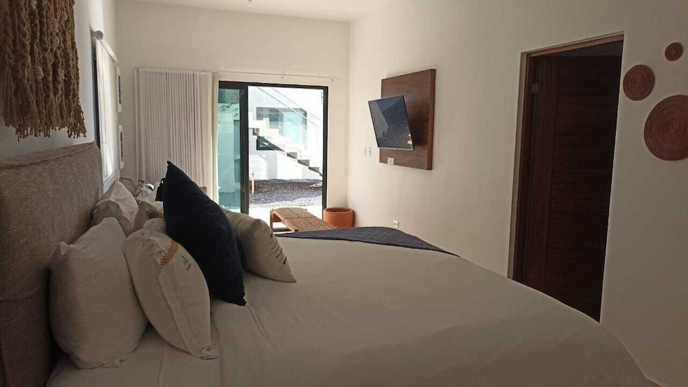 Economy Room, Partial Sea View