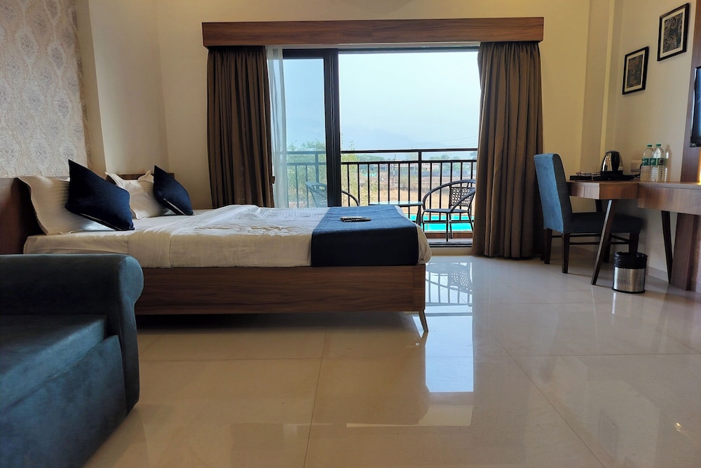 Executive Room - Photo 4