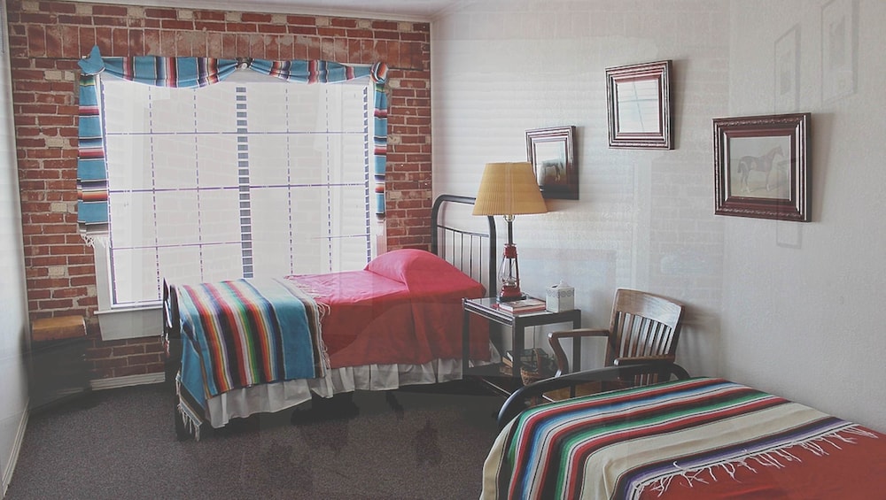 Twin Bedroom