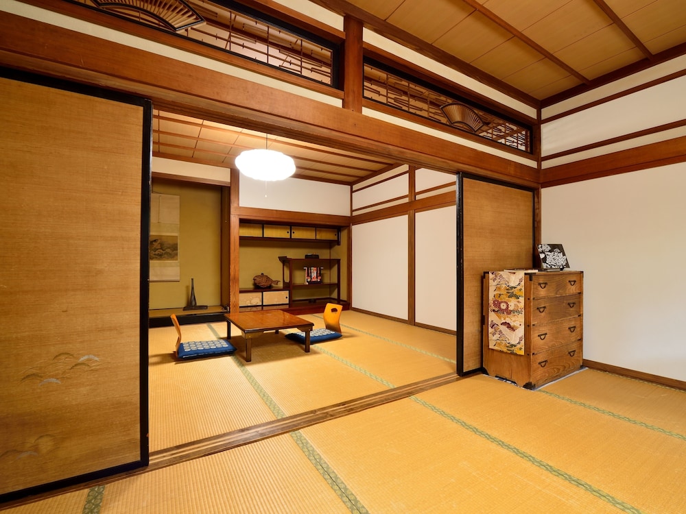Japanese Style Room, 20 Tatami Mats photo 3