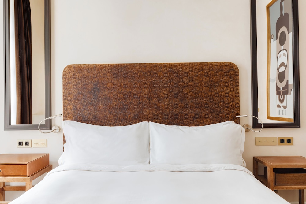 Room, 1 King Bed, Balcony