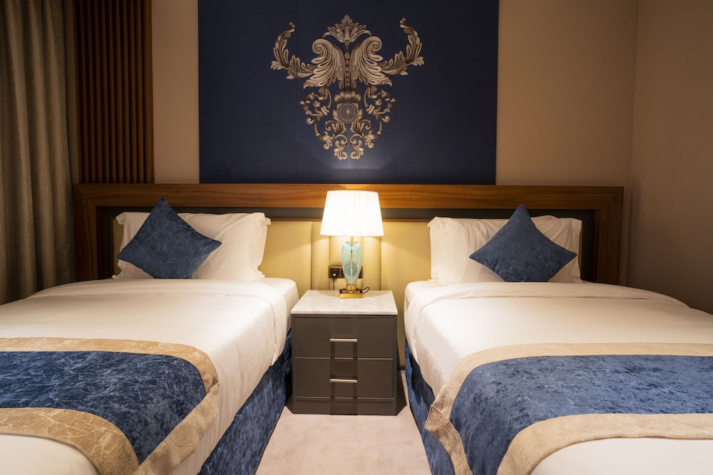 Junior Suite, Multiple Beds photo 3