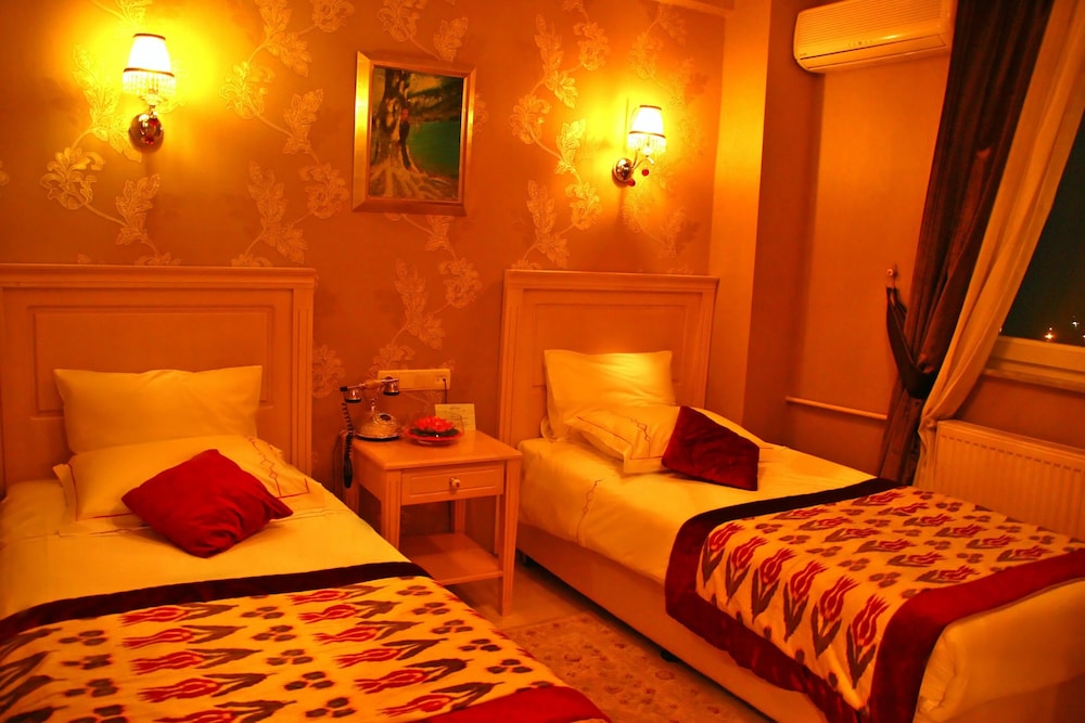 Deluxe Room, Balcony, Sea View photo 3