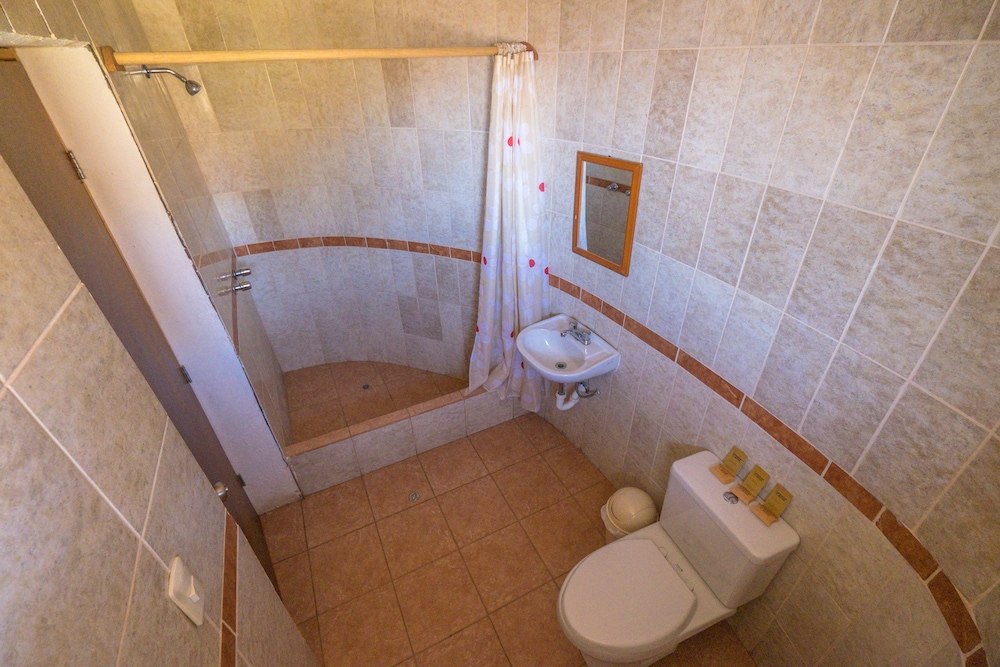Single Room, 1 Twin Bed, Private Bathroom photo 3