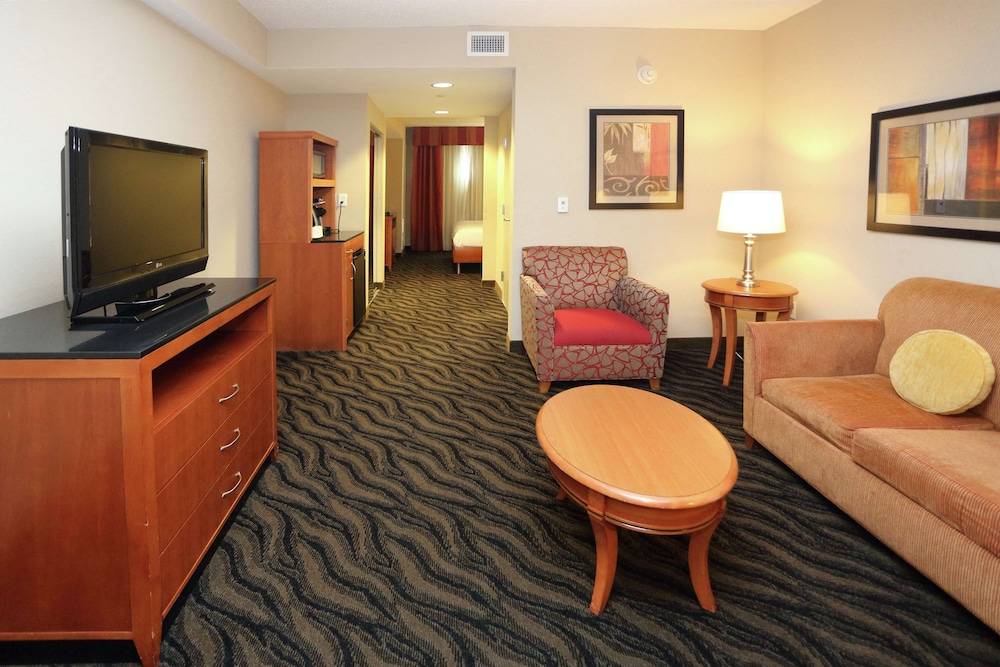Junior Suite, 1 King Bed (Evolution) - Photo 2