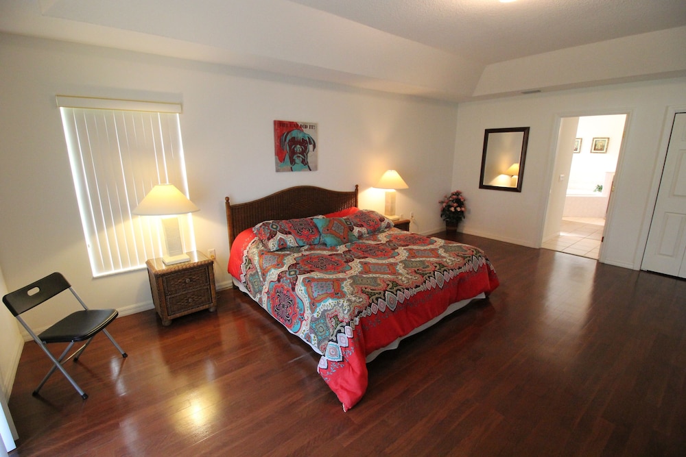 House, 5 Bedrooms