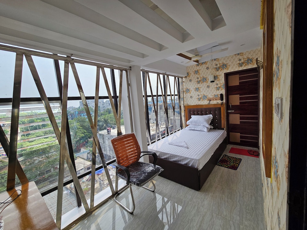 Economy Single Room, City View