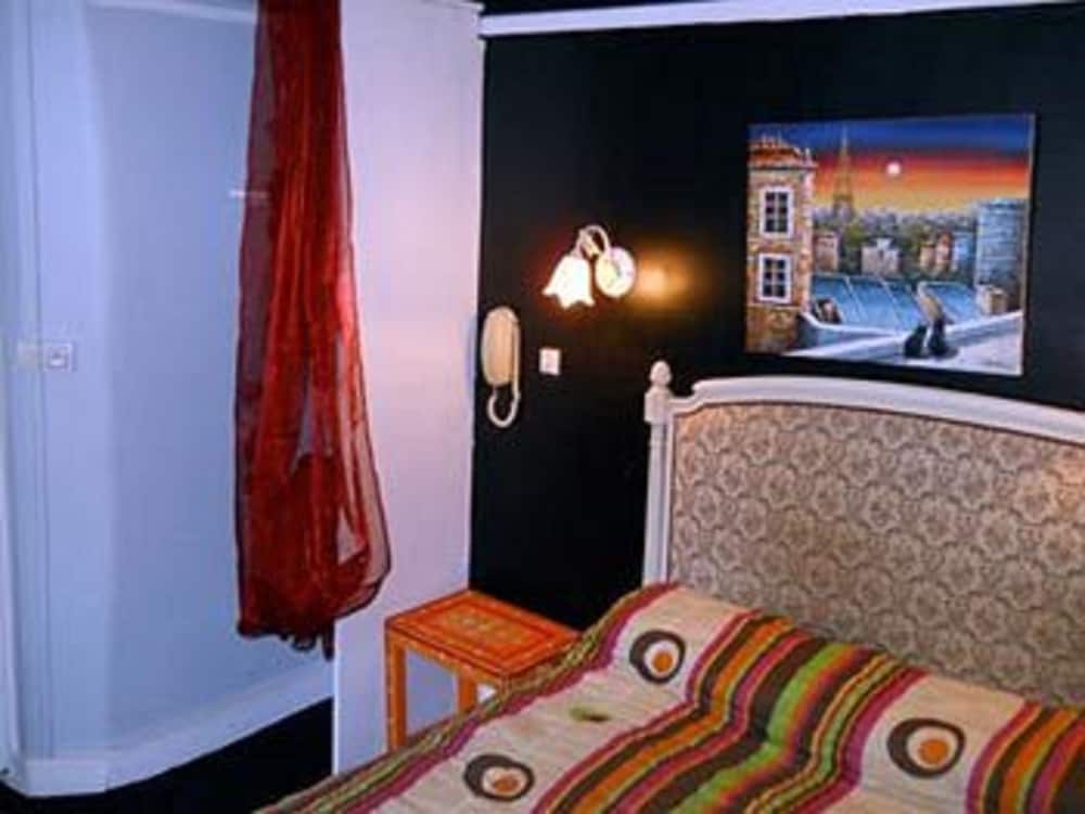 Standard Double Room photo 3