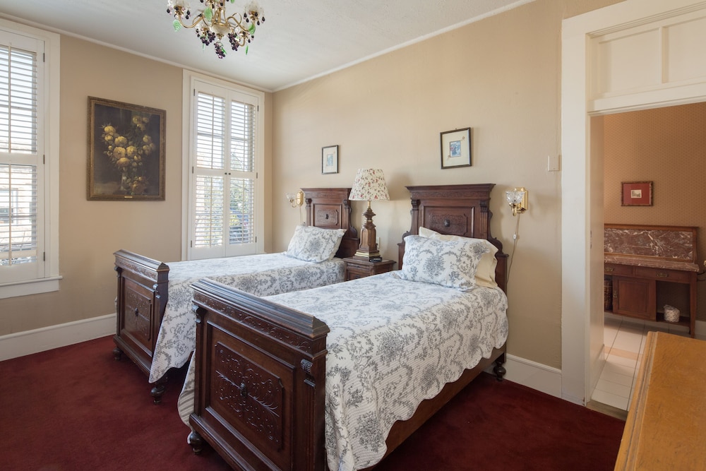 Deluxe Room, 2 Twin Beds photo 1