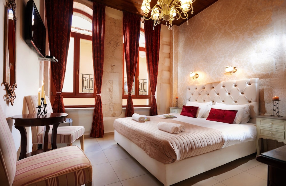 Romantic Double Room, 1 Queen Bed photo 1