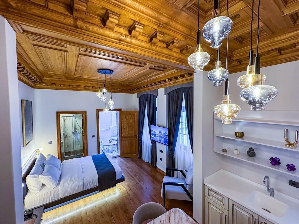 Deluxe Suite, Balcony photo 1