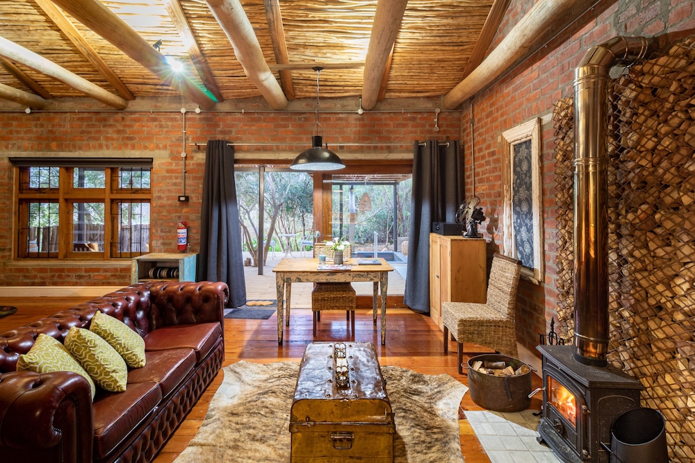 Farm Cottage - Southern Belle photo 2