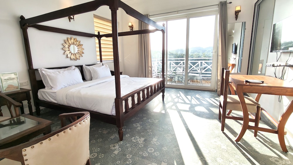 Deluxe Double Room - Photo 9