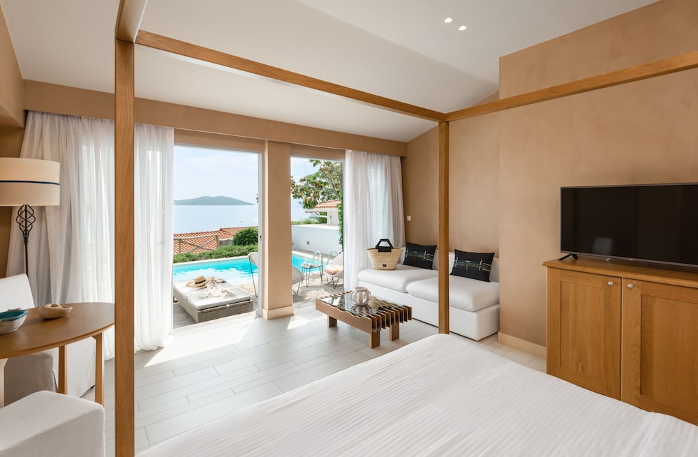Two Bedroom Suite with Private Pool