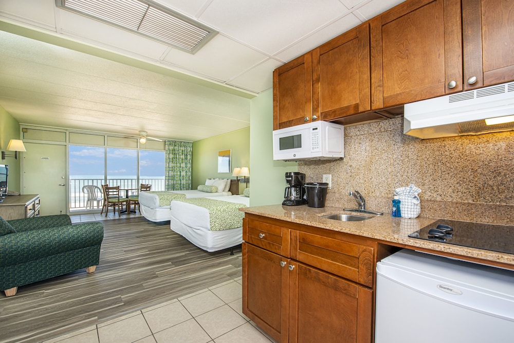 Standard Room, 2 Double Beds, Kitchenette, Ocean View - Photo 1