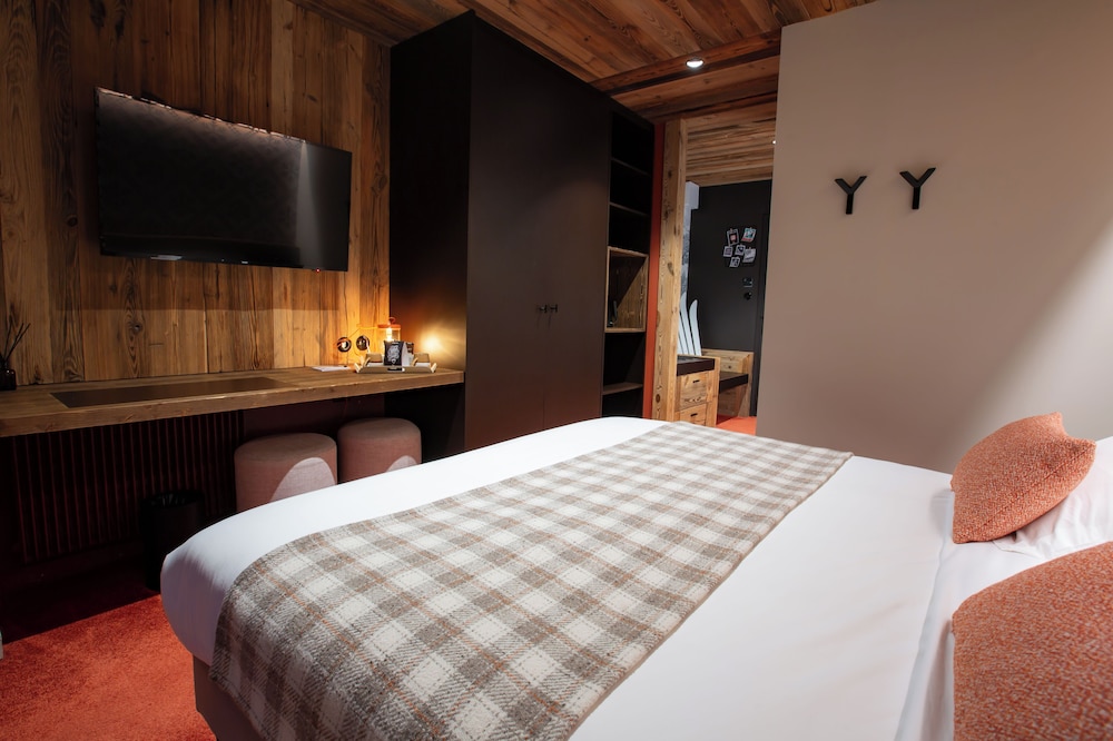 Signature Double or Twin Room photo 1