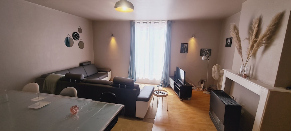 Apartment, 1 Bedroom, Smoking, City View photo 3