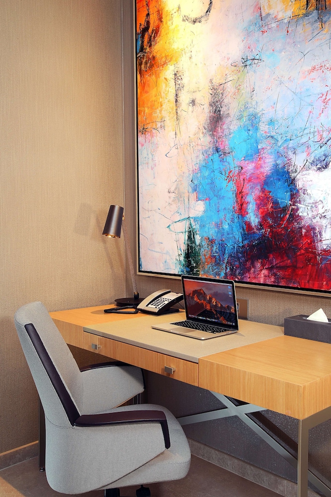 Premium Twin Room - Complimentary Luxury Transfers to Jumeirah Beach and Mall of Emirates