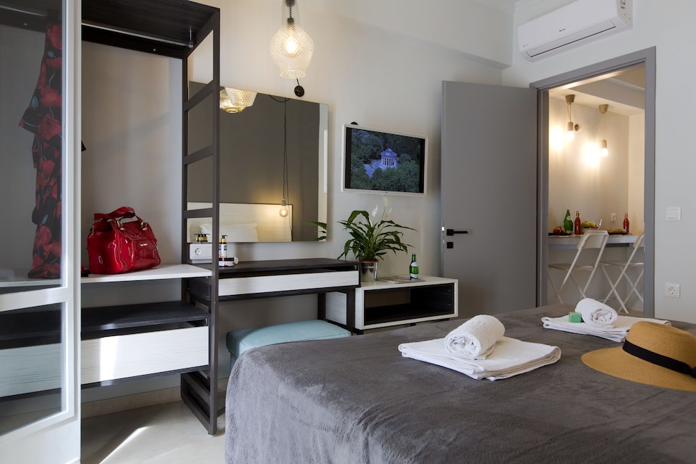 City Suite, 1 Bedroom, Non Smoking, City View photo 2