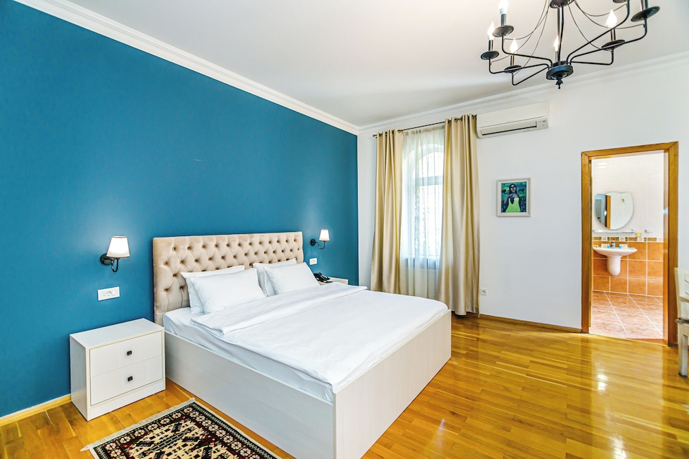King Room, Balcony - Photo 3