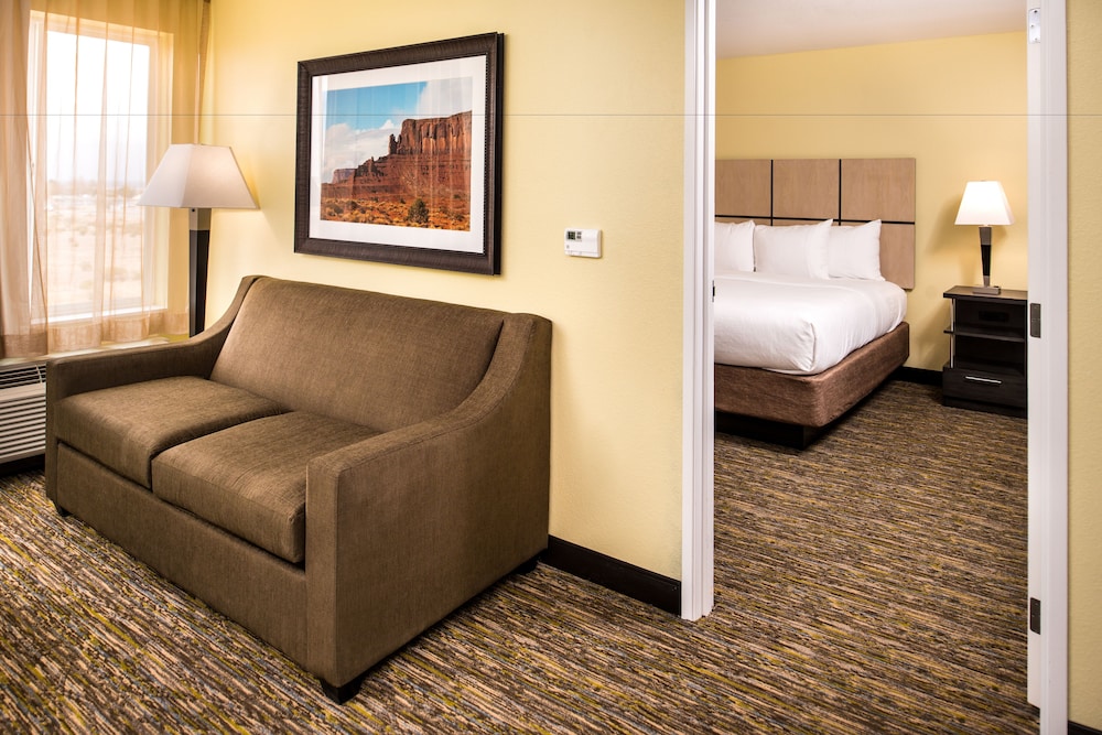 Suite, 1 Bedroom, Accessible (Communications) photo 3