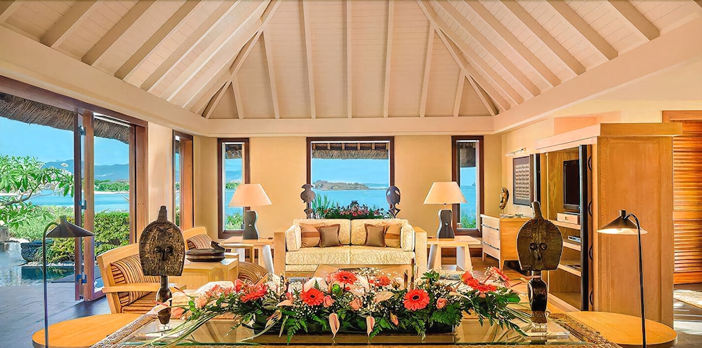 Royal Ocean View Villa with Private Pool - Photo 11