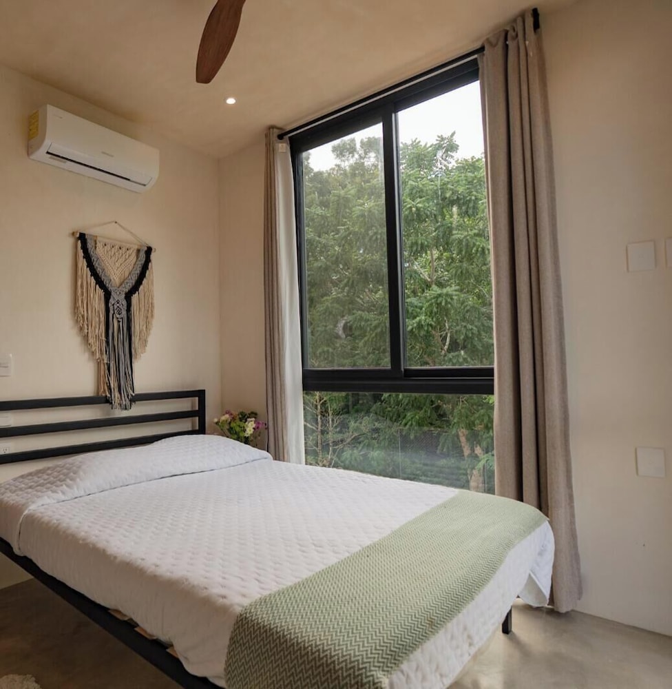 Luxury House, Garden View photo 2