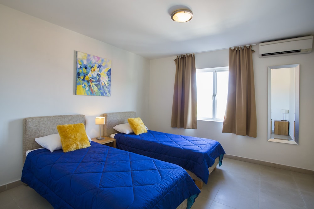 Deluxe Apartment, 2 Bedrooms, Ocean View