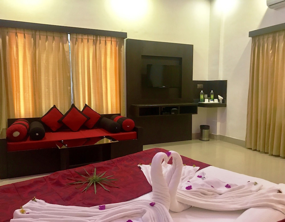 Deluxe Room with Balcony A/c photo 1