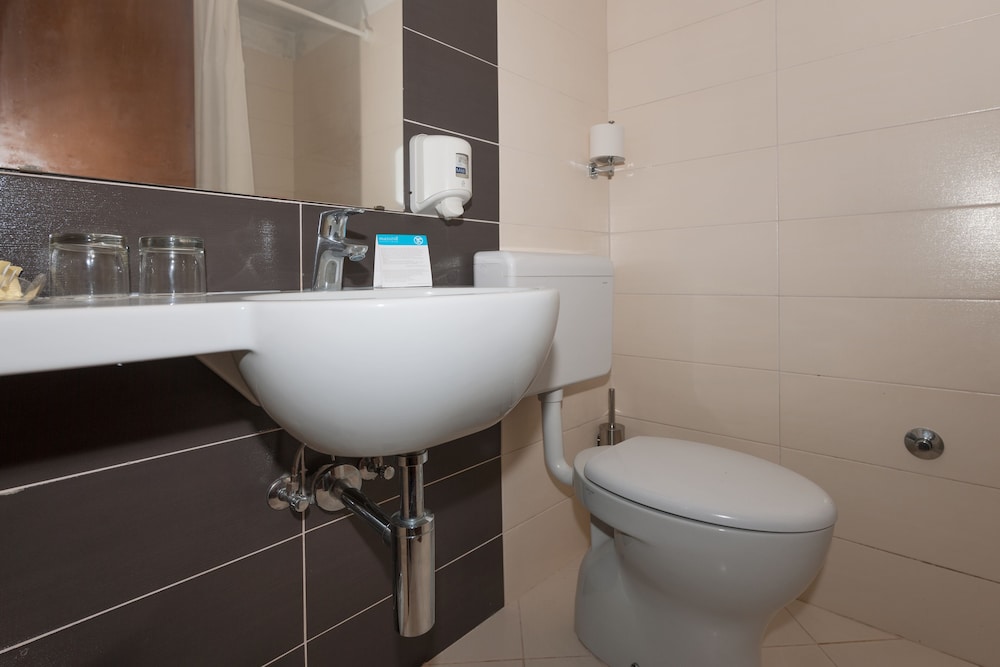 Standard Apartment - Photo 6