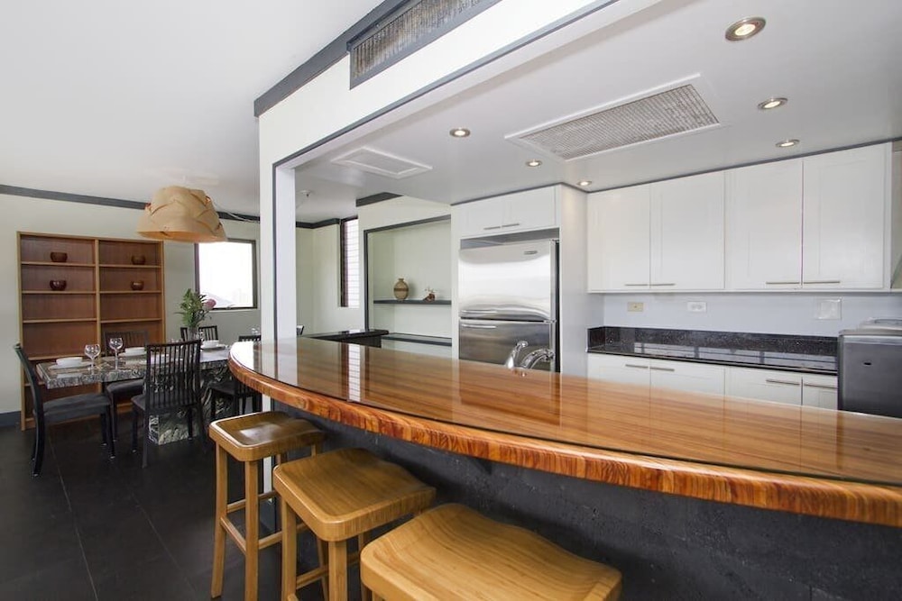 Premier Penthouse photo 2