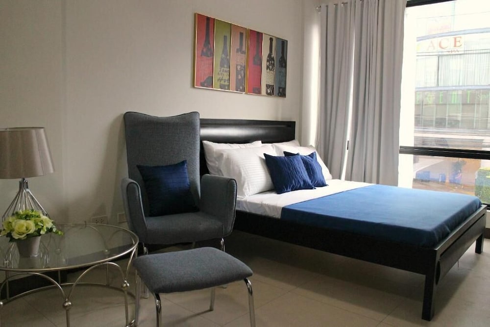 Room for 2 photo 1