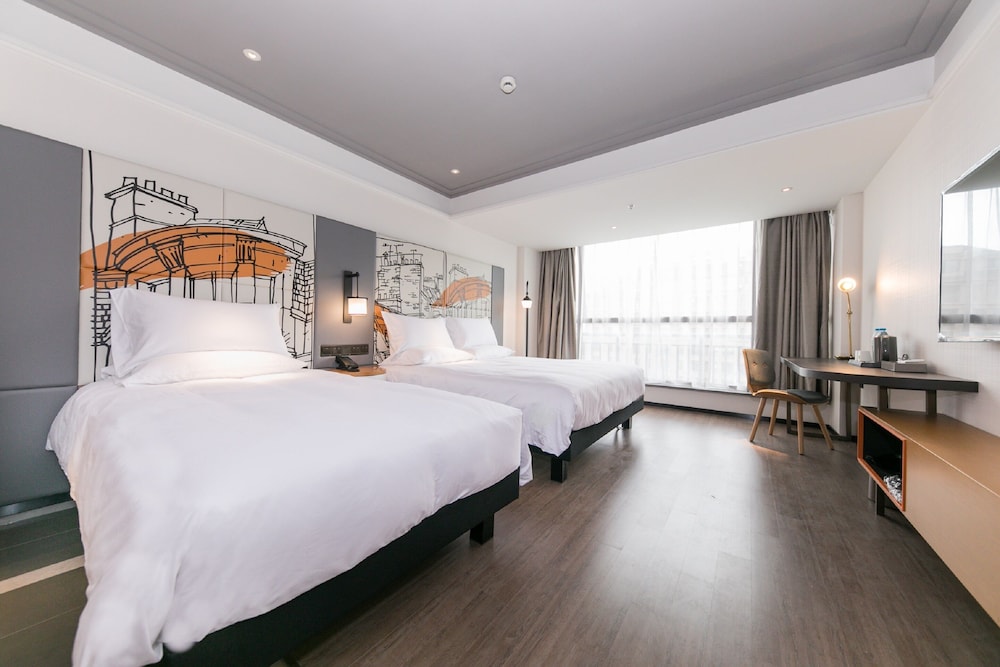 Superior Twin Room, 2 Double Beds - Photo 1