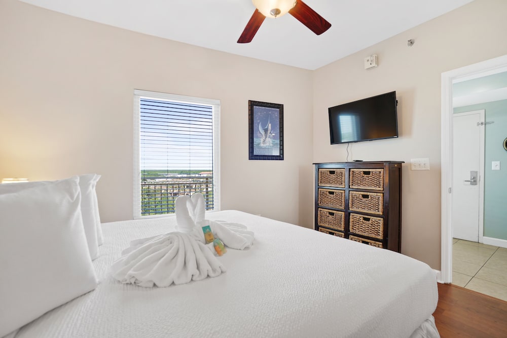 Condo, 1 Bedroom, Ocean View (1005E) photo 3