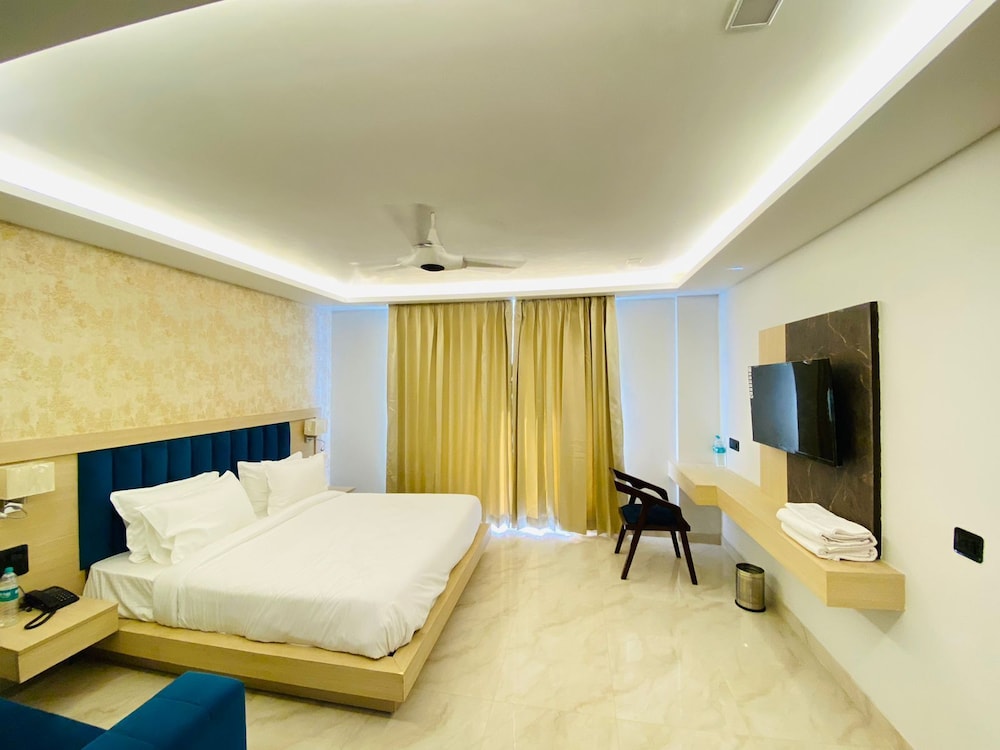 Deluxe Double or Twin Room photo 1